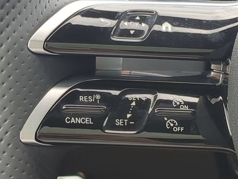 Used 2024 Mercedes-Benz CLE 300 4MATIC Coupe image 13