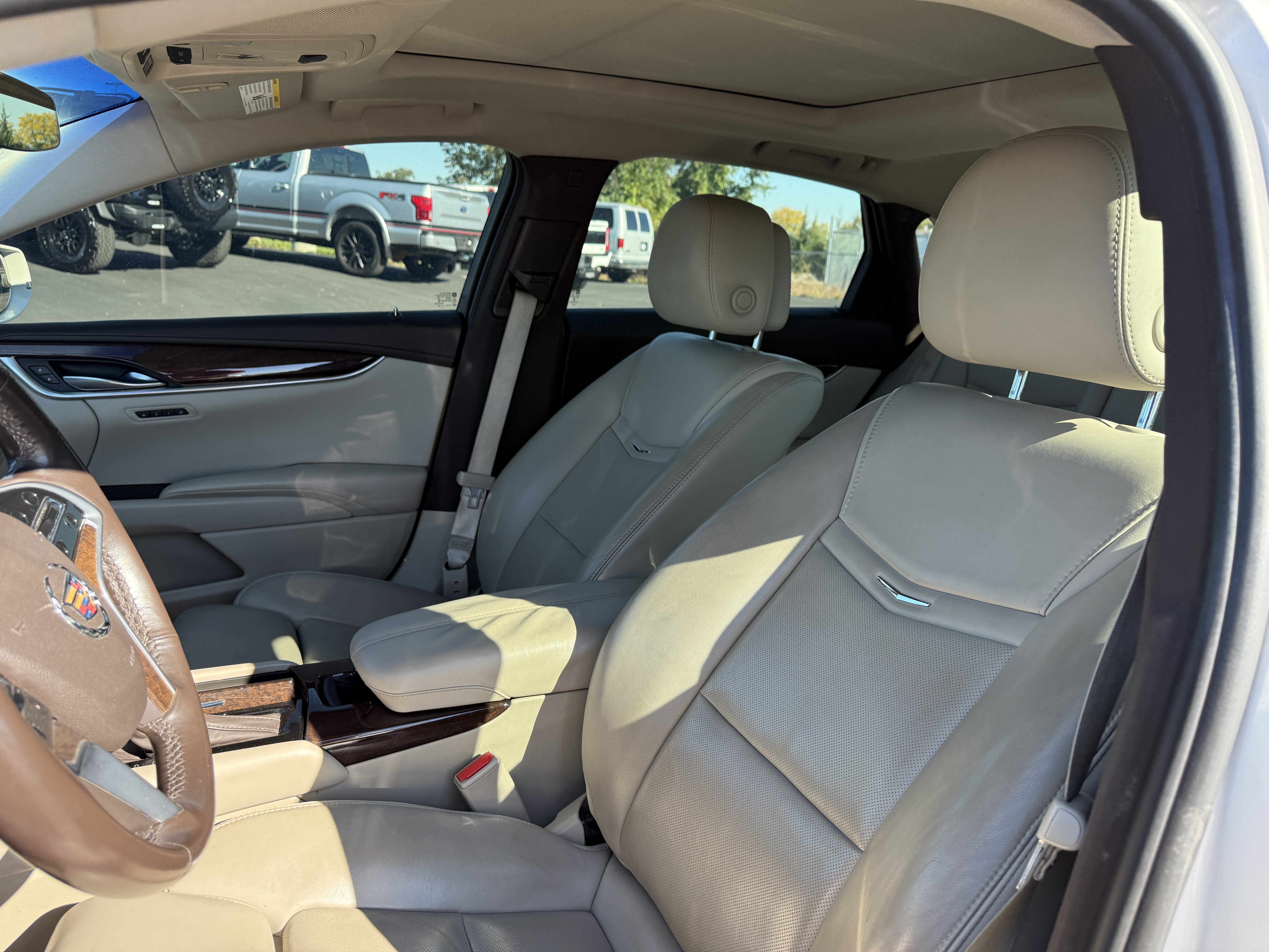 Used 2014 Cadillac XTS Luxury w/ Driver Awareness Package FWD image 6