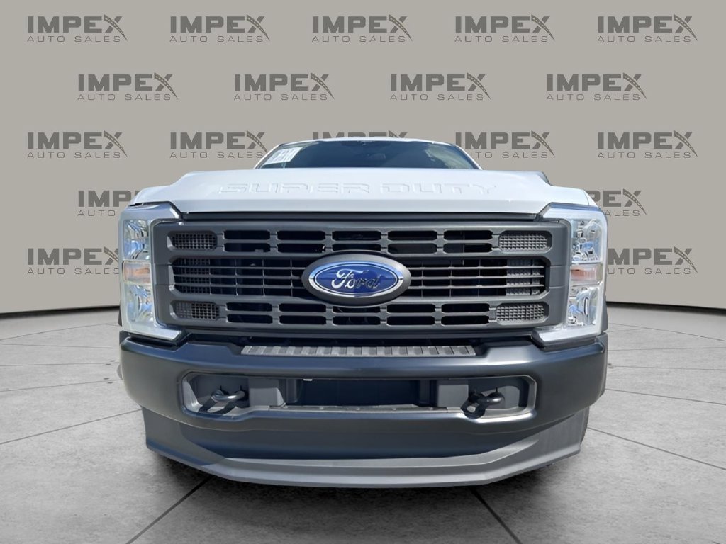 Used 2025 Ford F450 XL RWD image 9