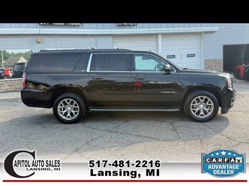 Used 2019 GMC Yukon XL SLT w/ Open Road Package AWD/4WD image 9