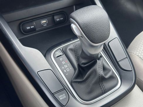 Used 2025 Kia Soul LX image 29