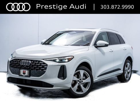 Used 2025 Audi Q5 Premium Plus w/ Premium Plus AWD/4WD image 2