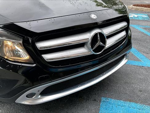 Certified 2017 Mercedes-Benz GLA 250 image 30