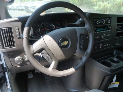 New 2023 Chevrolet Express 3500 w/ Power Convenience Package image 16