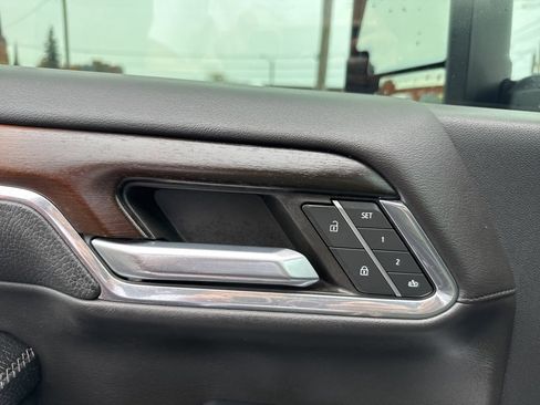 Used 2024 GMC Sierra 2500 Denali w/ Denali Reserve Package image 38