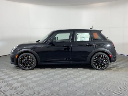 New 2026 MINI Cooper S image 2