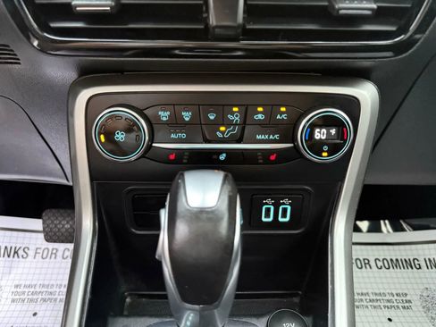 Used 2019 Ford EcoSport Titanium image 23