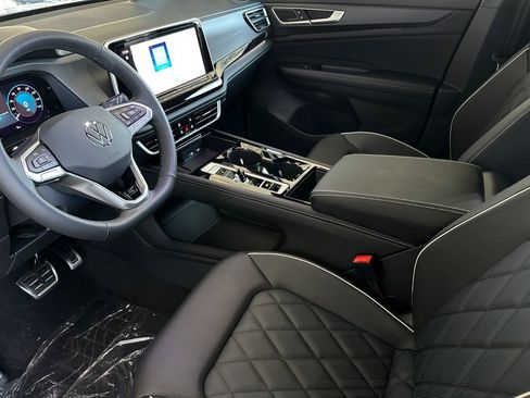 New 2026 Volkswagen Atlas Cross Sport SEL Premium R-Line image 10