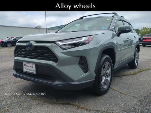 Used 2022 Toyota RAV4 XLE w/ Convenience Package AWD/4WD image 9