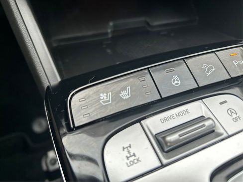 Used 2022 Hyundai Tucson Limited image 38