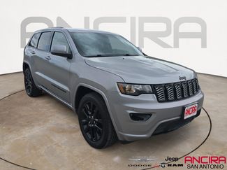 Used 2018 Jeep Grand Cherokee Altitude video 1
