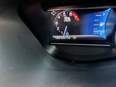 Used 2017 Ford Explorer XLT w/ Equipment Group 202A image 21