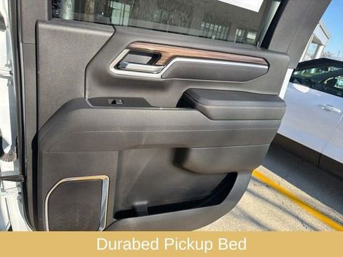 Used 2025 Chevrolet Silverado 2500 LT image 33