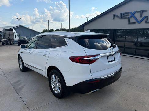 Used 2019 Buick Enclave Essence FWD image 7