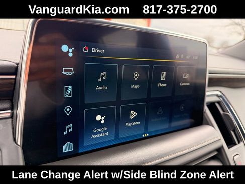 Used 2023 Chevrolet Suburban Premier image 18