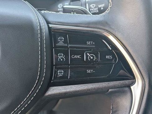 Certified 2022 Jeep Grand Cherokee Overland AWD/4WD image 21