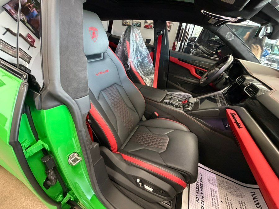 Used 2023 Lamborghini Urus S AWD/4WD image 57
