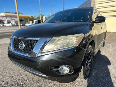 Used 2013 Nissan Pathfinder SL w/ Cargo Pkg image 3