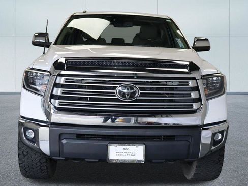 Used 2019 Toyota Tundra Limited w/ Limited Premium Package AWD/4WD image 11