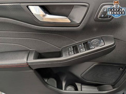 Certified 2022 Ford Escape SEL w/ SEL Stealth AWD Package image 10