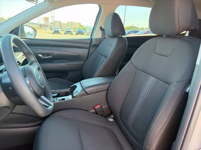 Used 2025 Hyundai Tucson SEL AWD/4WD image 16