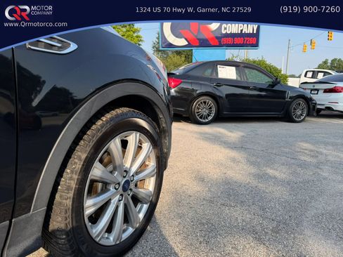 Used 2017 Ford Escape Titanium AWD/4WD image 36