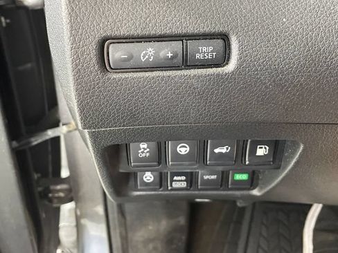 Used 2020 Nissan Rogue SV w/ Premium Package AWD/4WD image 10