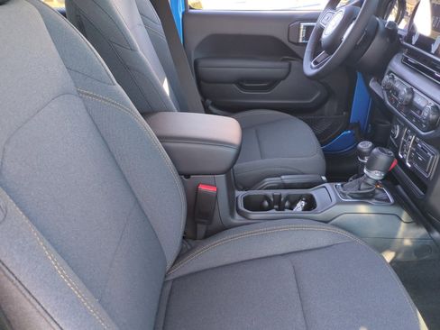 New 2026 Jeep Gladiator Sport image 19