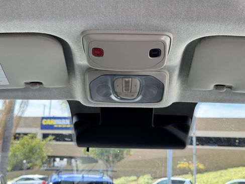 Used 2023 RAM ProMaster 2500 FWD image 25