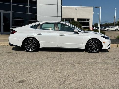 Used 2022 Hyundai Sonata Limited FWD image 2