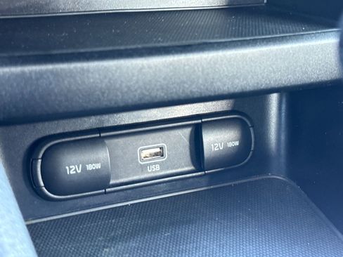 Used 2022 Kia Forte LXS image 19