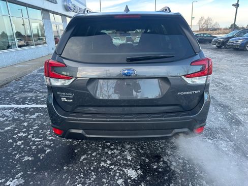 Certified 2023 Subaru Forester Premium image 4