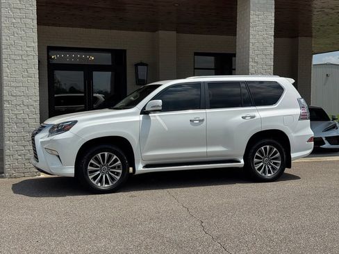 Used 2022 Lexus GX 460 Luxury w/ Accessory Package AWD/4WD image 5