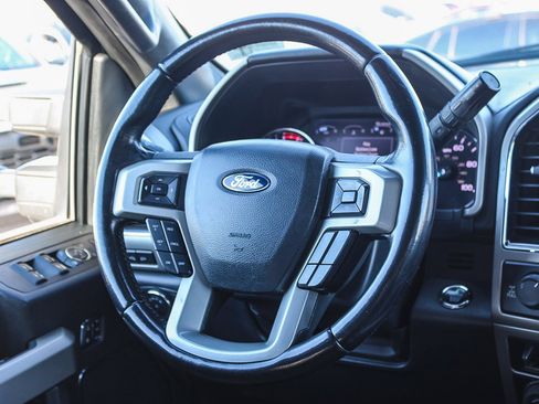 Used 2022 Ford F350 Lariat w/ Black Appearance Package image 16