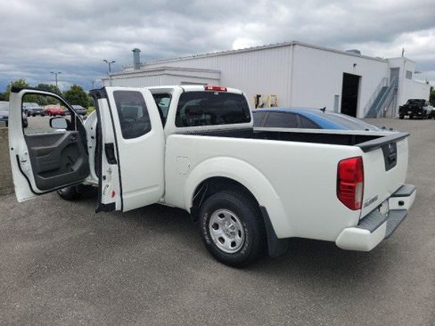 Used 2019 Nissan Frontier S RWD image 5