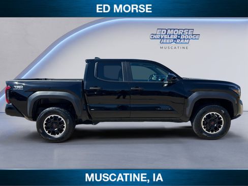 Used 2024 Toyota Tacoma TRD Off-Road AWD/4WD image 6