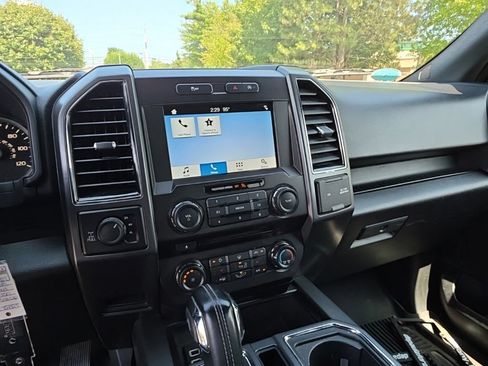 Used 2018 Ford F150 XLT w/ Equipment Group 302A Luxury AWD/4WD image 19