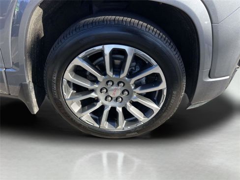 Used 2021 GMC Acadia Denali w/ Denali Ultimate Package image 9