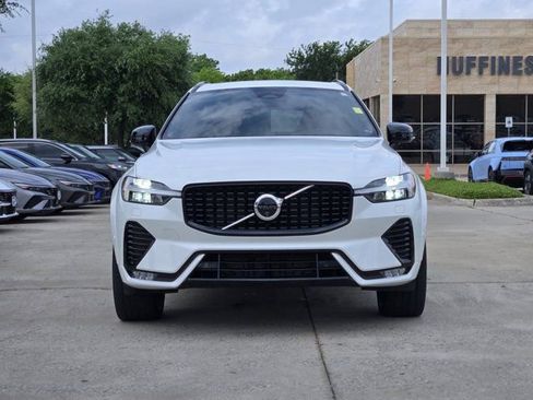 Used 2024 Volvo XC60 B5 Ultimate w/ Protection Package Premier AWD/4WD image 2