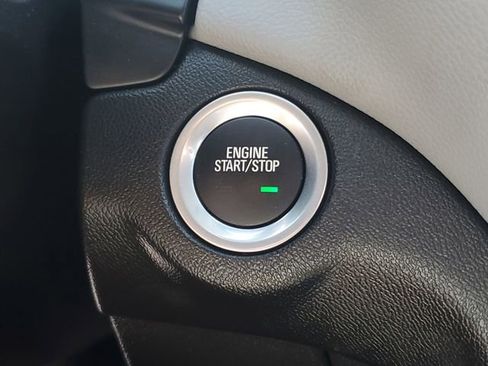 Used 2024 Chevrolet Equinox LS AWD/4WD image 25