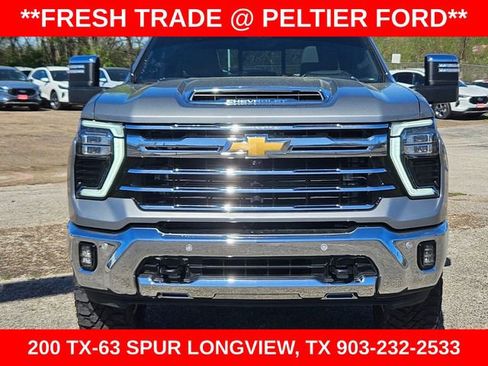 Used 2024 Chevrolet Silverado 2500 LTZ w/ LTZ Premium Package image 2