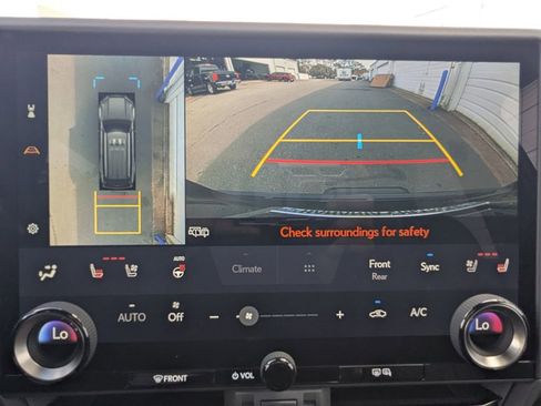 Used 2025 Lexus GX 550 w/ Accessory Package (Z1) image 21