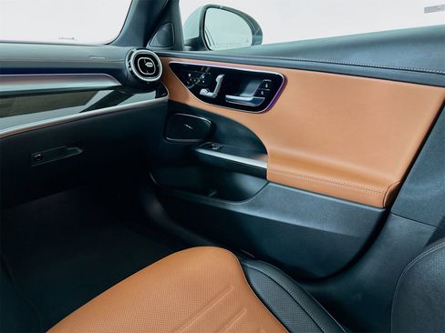 New 2026 Mercedes-Benz C 43 AMG 4MATIC Sedan image 25