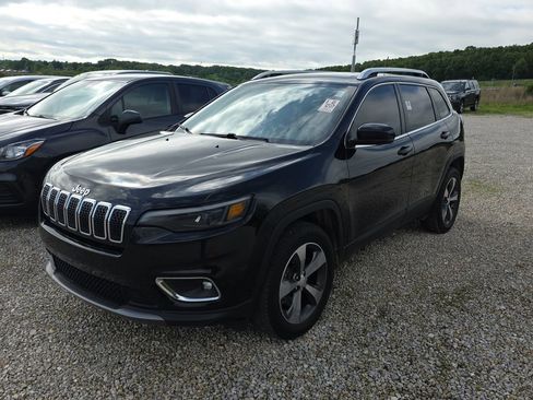 Used 2019 Jeep Cherokee Limited w/ Luxury Group AWD/4WD image 3