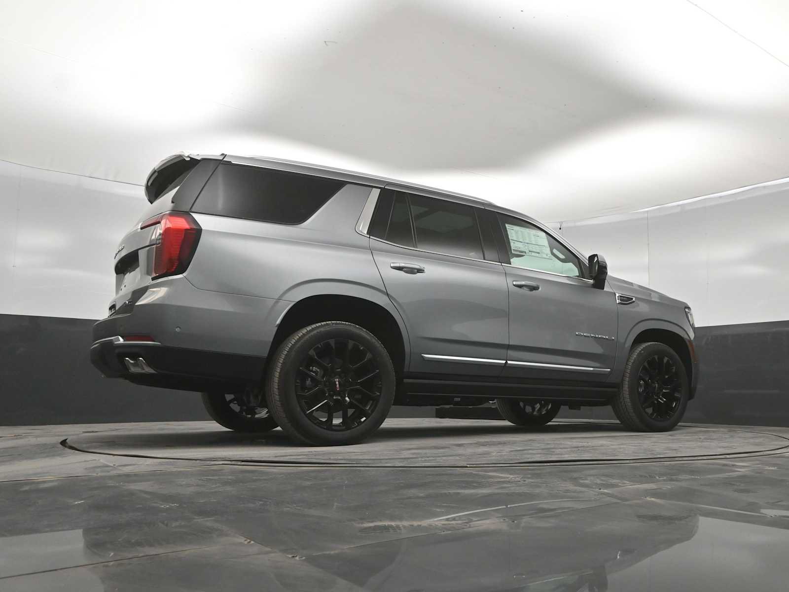 New 2026 GMC Yukon Denali w/ Sun & Power Step Package AWD/4WD image 40