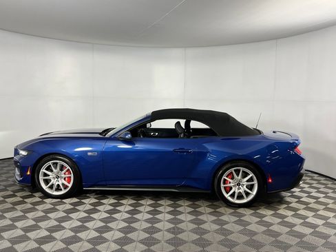 Used 2024 Ford Mustang GT Premium image 12