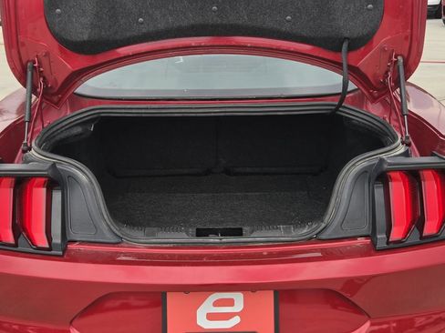 Used 2021 Ford Mustang GT Premium RWD image 34