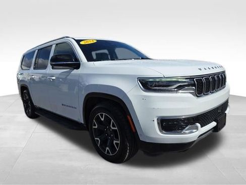 Used 2024 Jeep Wagoneer L Series III w/ Flexible Seating Group image 1