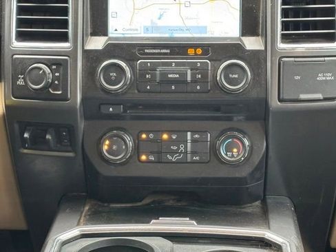 Used 2017 Ford F250 XLT w/ XLT Value Package image 15
