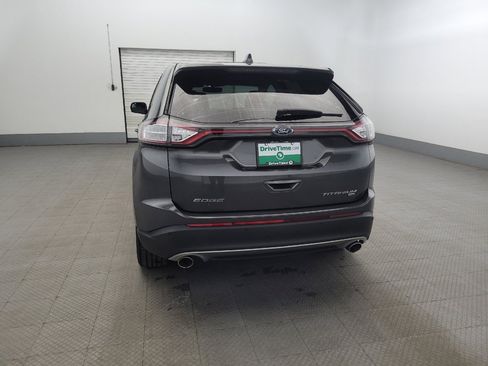 Used 2018 Ford Edge Titanium w/ Equipment Group 301A image 6